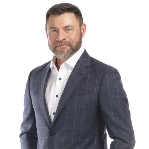 (Find) Top Motivational Keynote Speakers Executive Speakers Bureau